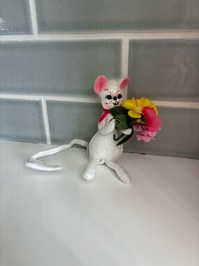 Annalee Mobilitee felt mouse doll